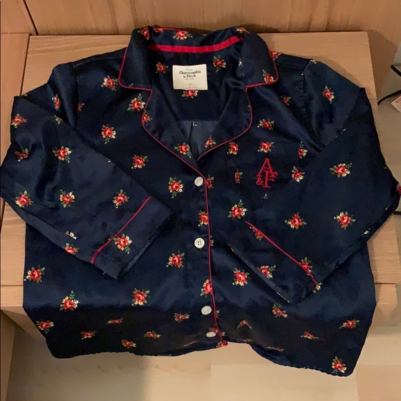 Abercrombie & Fitch Other - Abercrombie &Fitch pajama top sz L